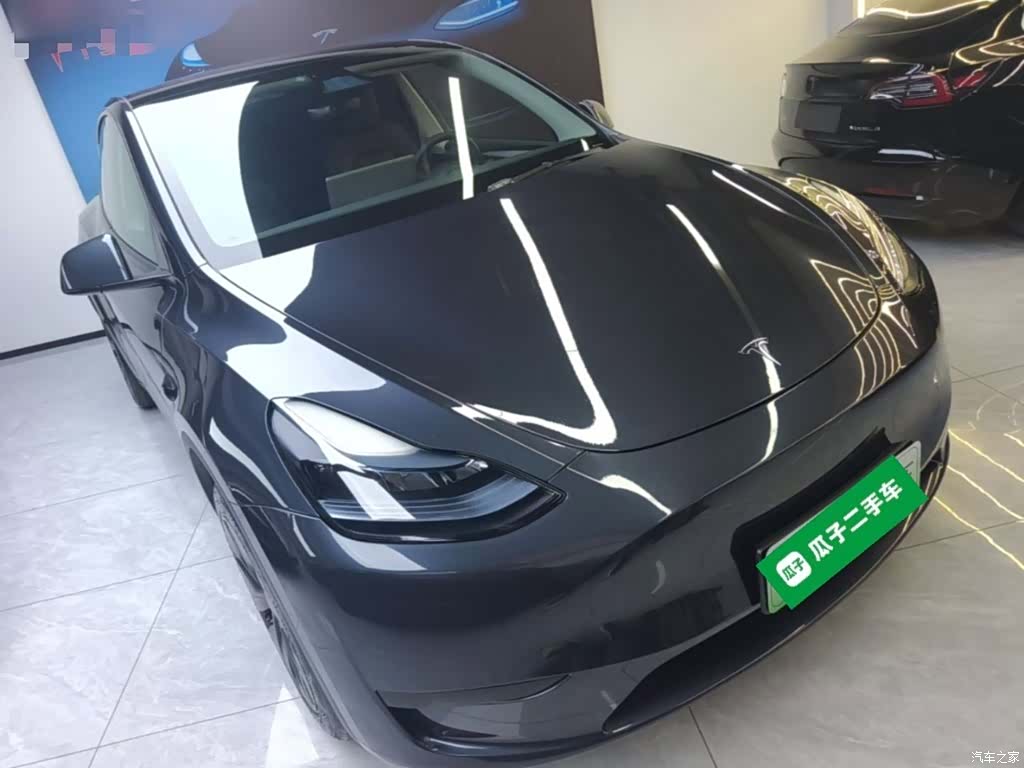 Tesla Model Y, 2024 4