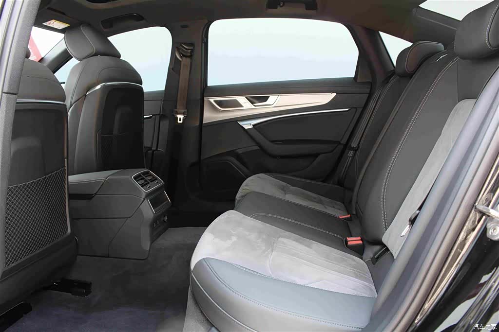 Audi A6L, 2024 18