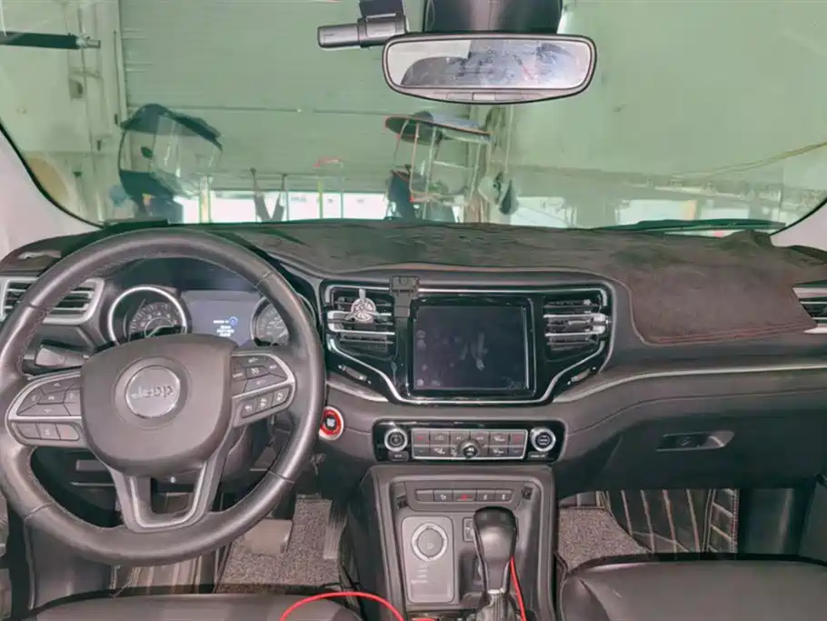 Jeep Grand Commander