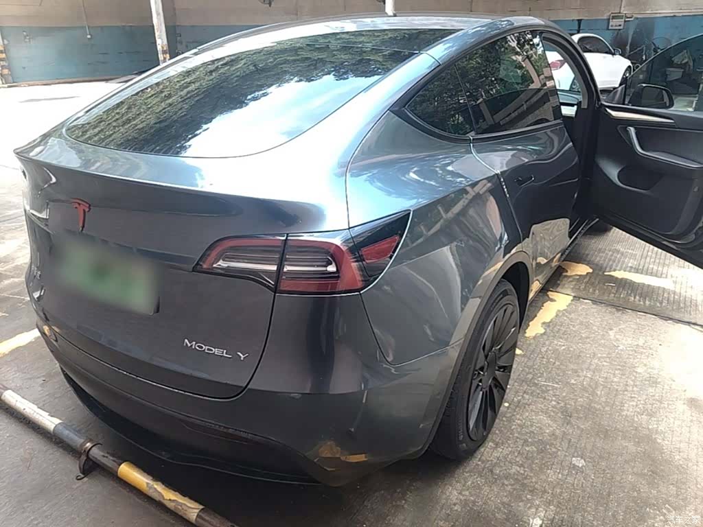 Tesla Model Y, 2021 7