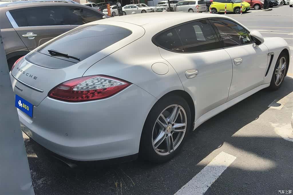 Porsche Panamera, 2012 3