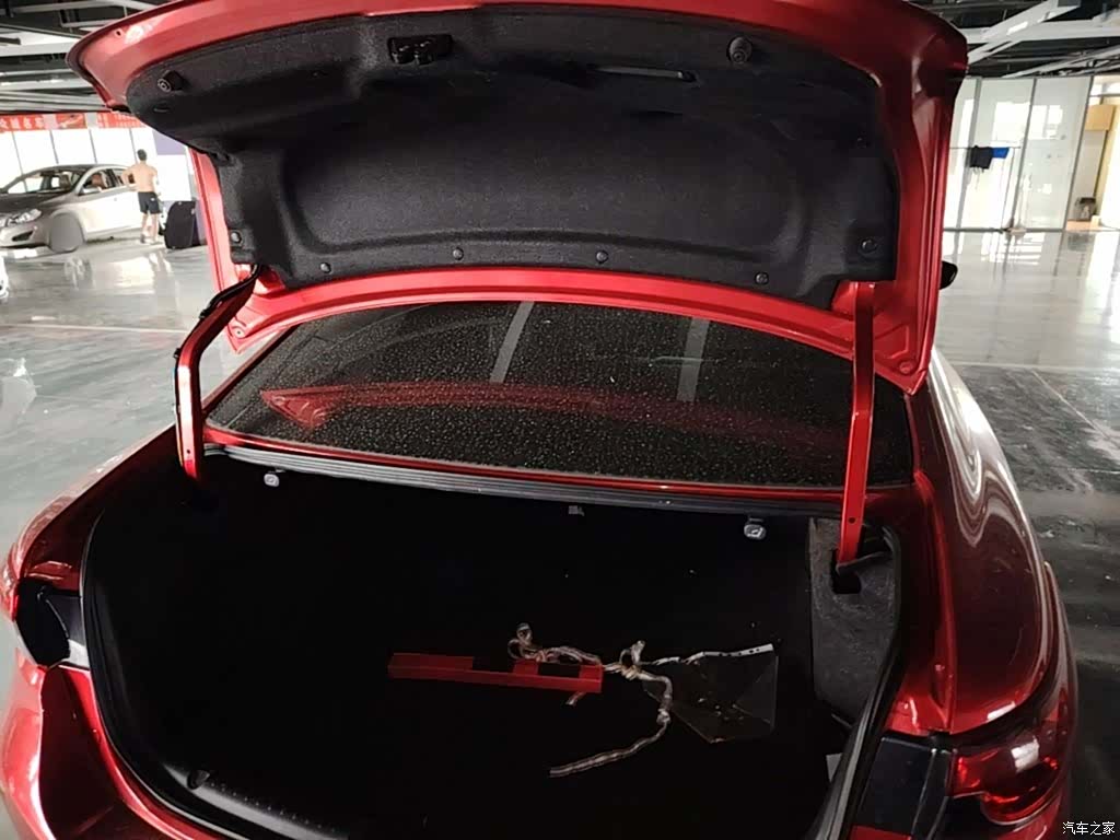 Mazda Atenza, 2016 19