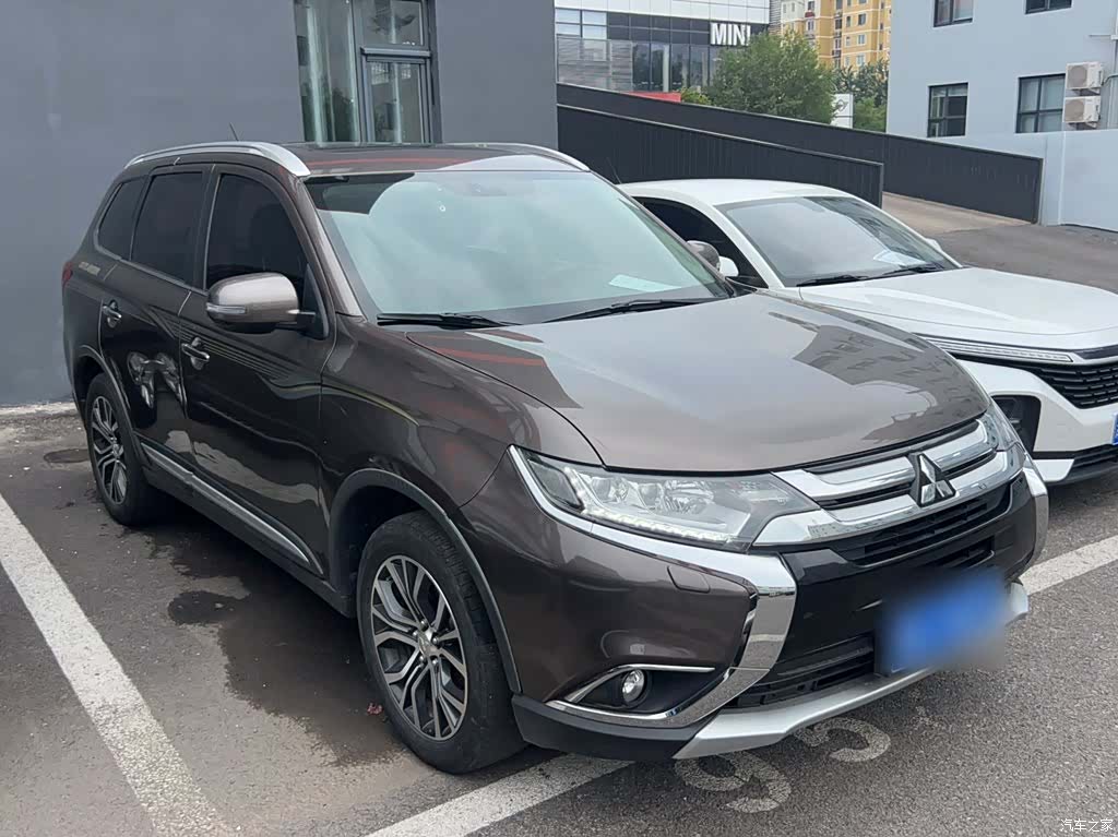 Mitsubishi Outlander, 2017 9