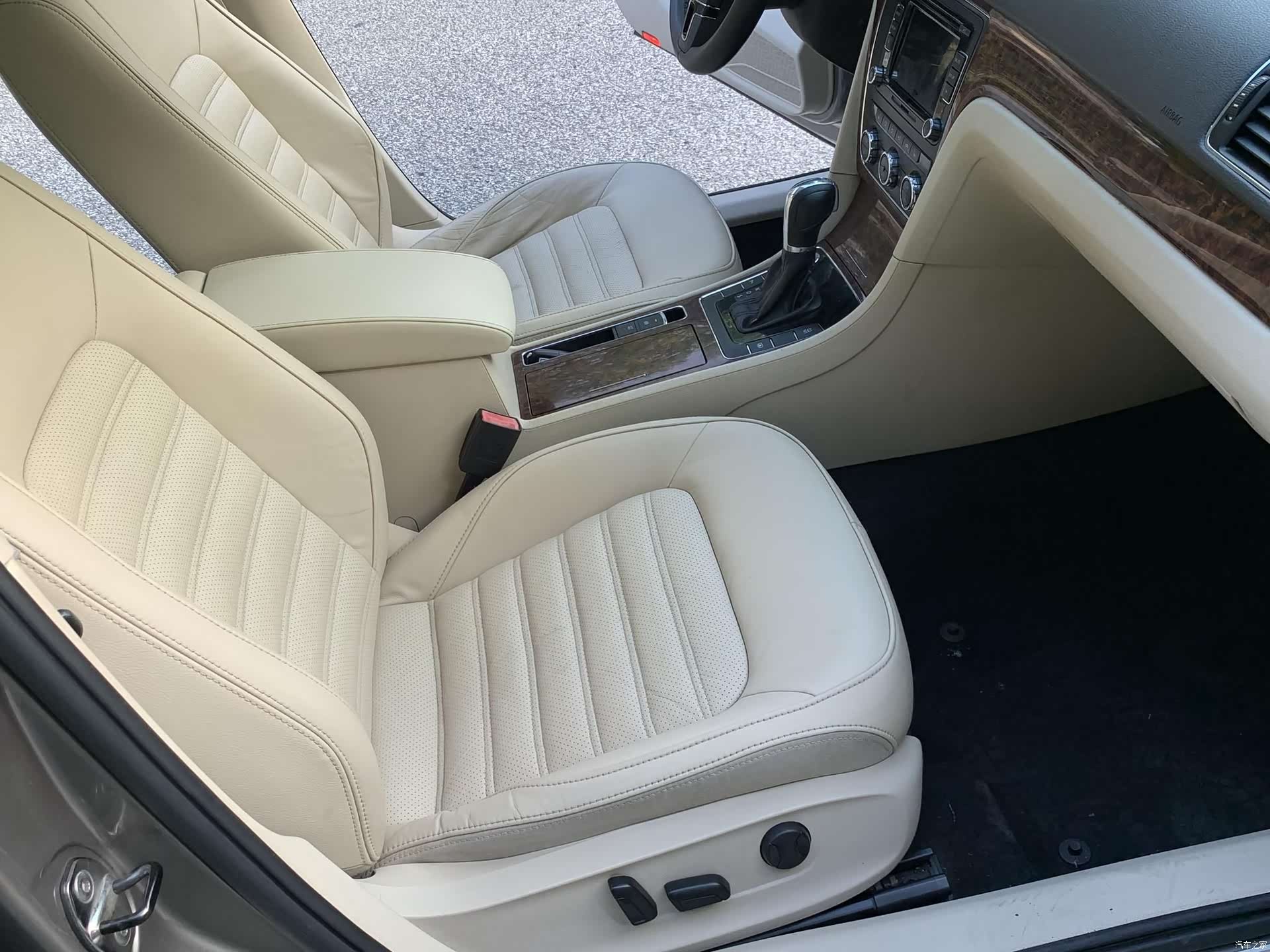 Volkswagen Passat, 2013 21