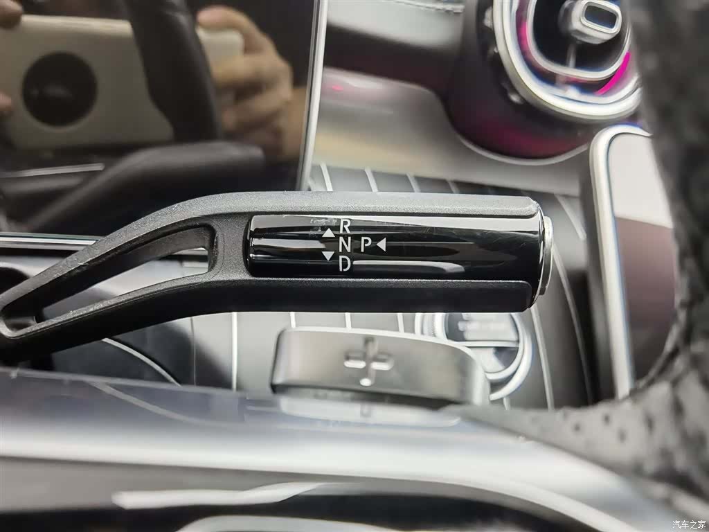 Mercedes-Benz C-Class, 2022 13