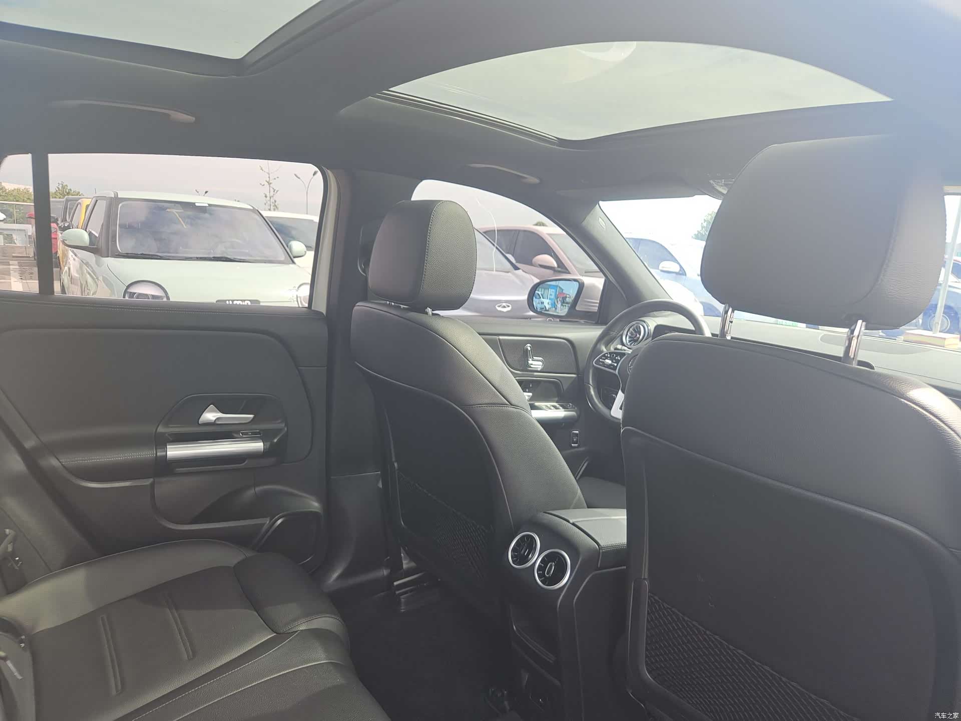 Mercedes-Benz EQA, 2023 6