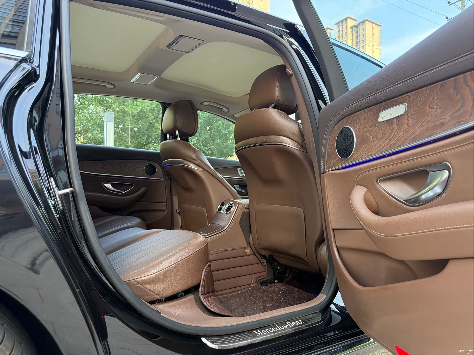 Mercedes-Benz E-Class, 2021 18