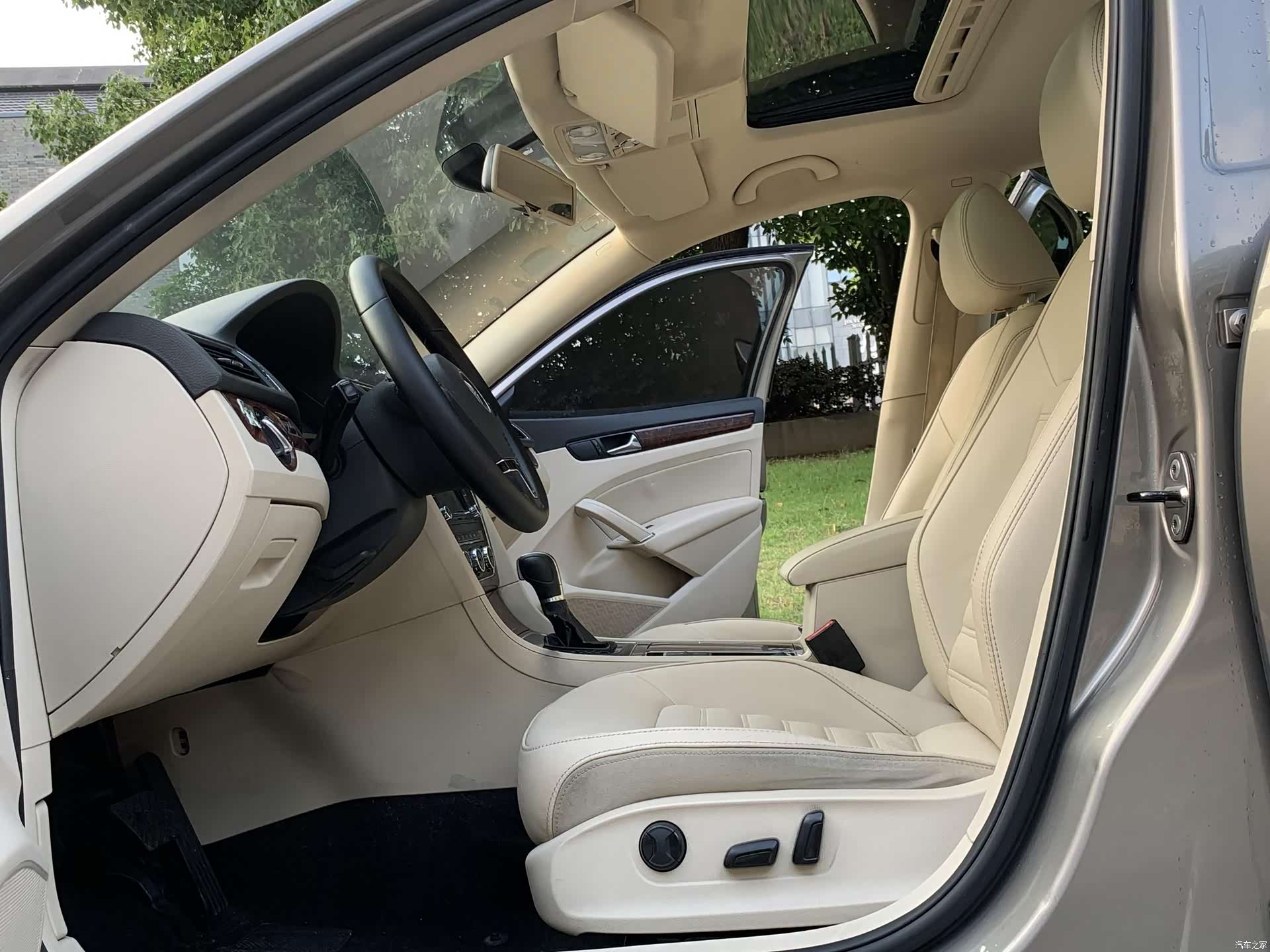 Volkswagen Passat, 2013 15