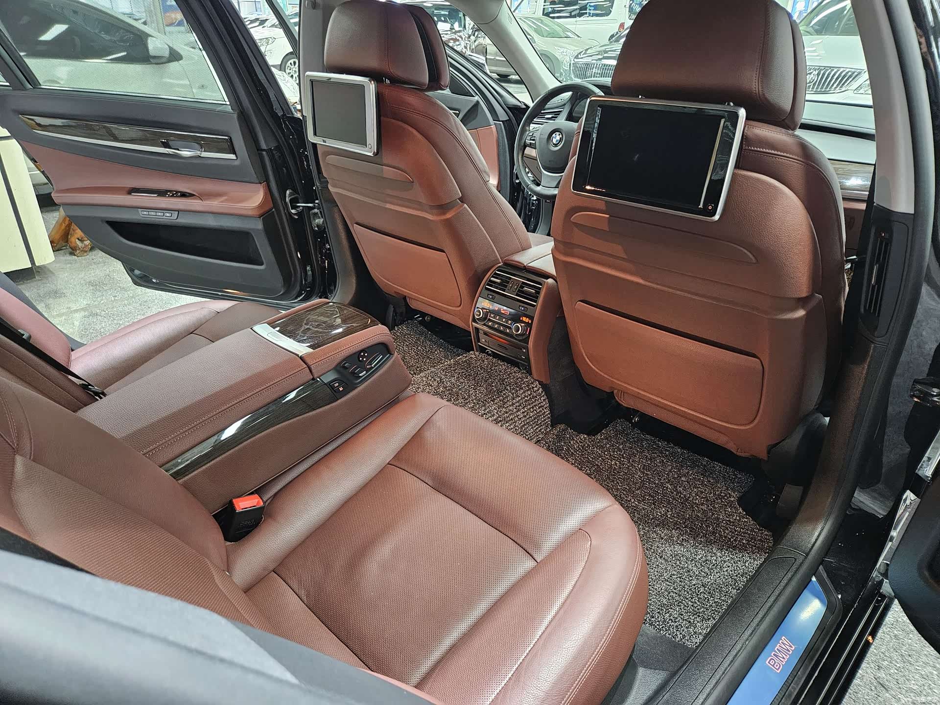BMW 7 Series, 2014 17