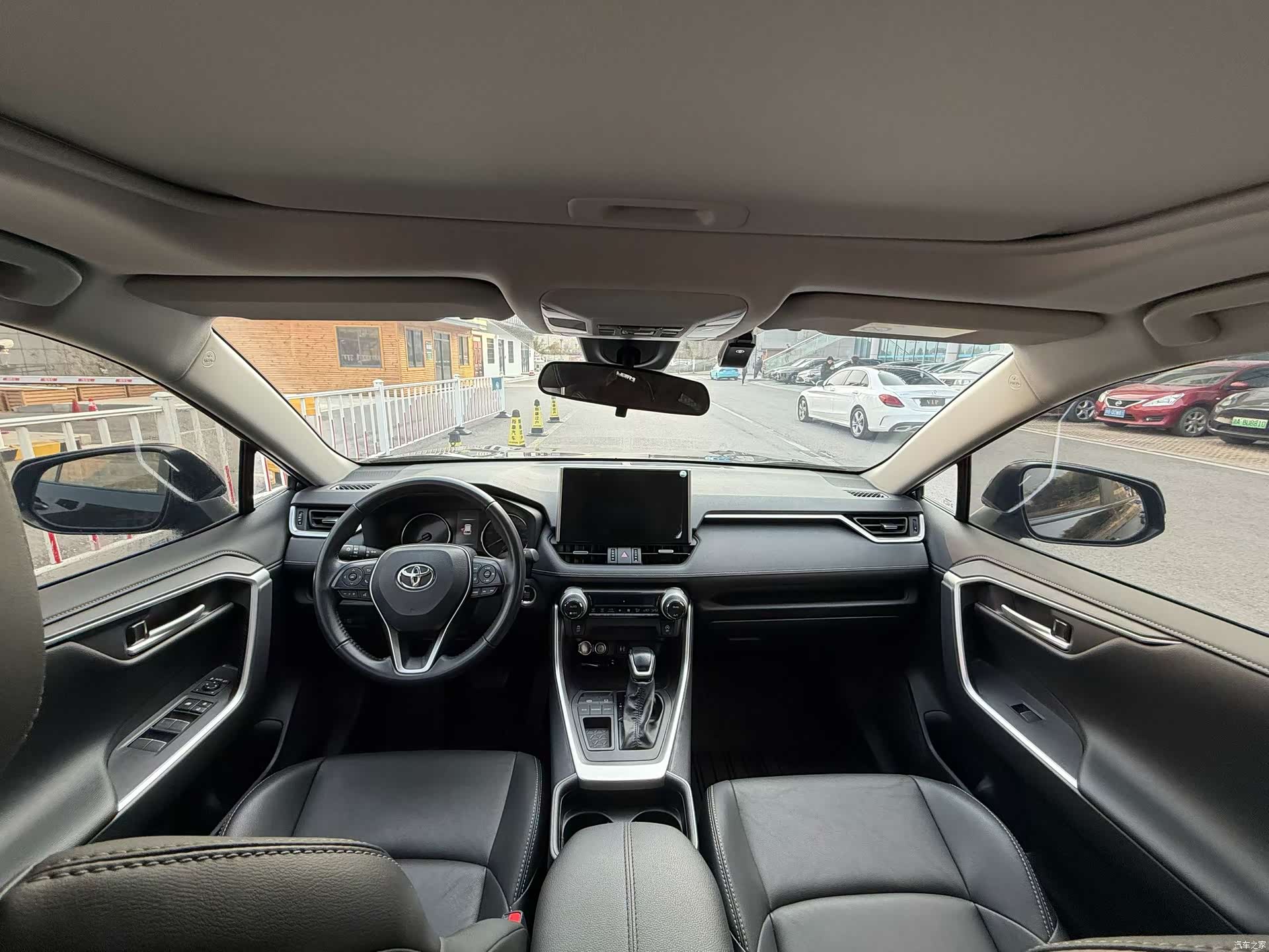 Toyota Wildlander, 2023 все фото