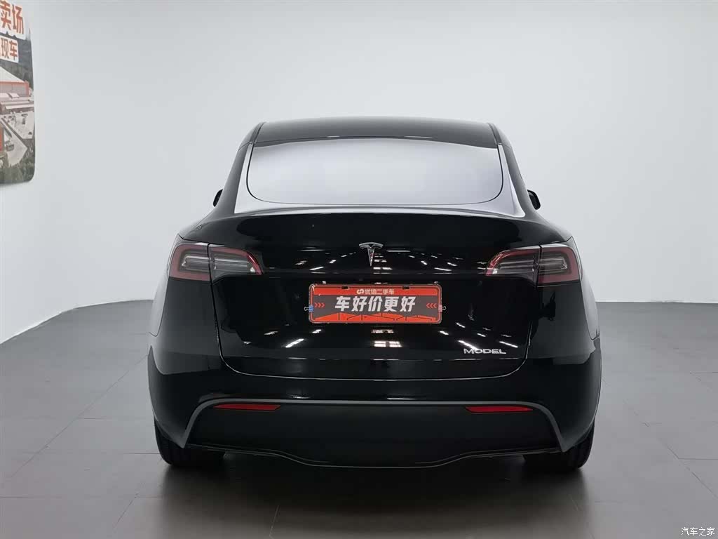 Tesla Model Y, 2022 4