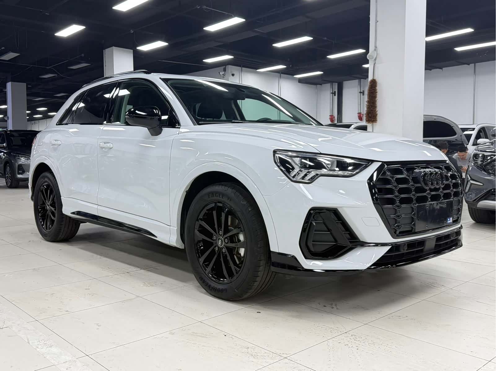 Audi Q3, 2022 4