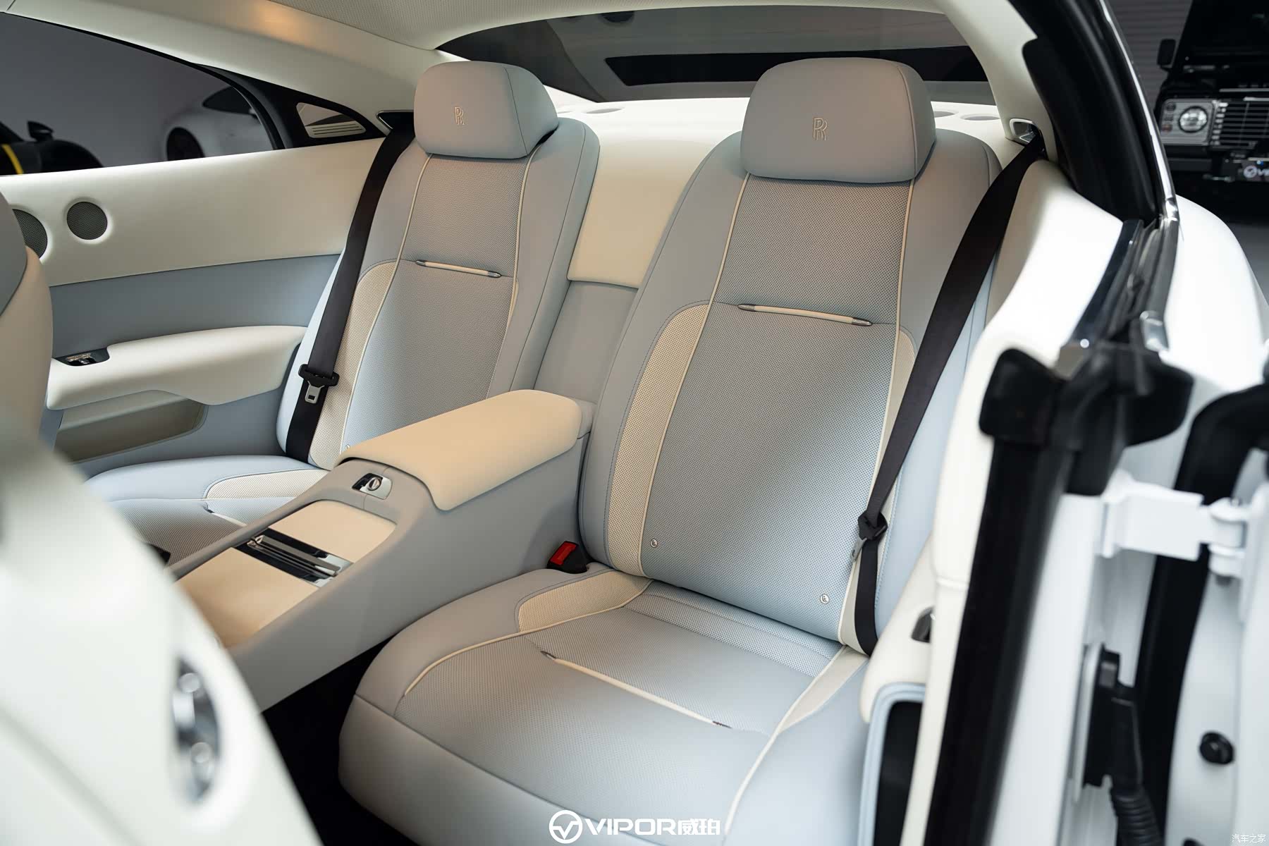 Rolls-Royce Wraith, 2020 11