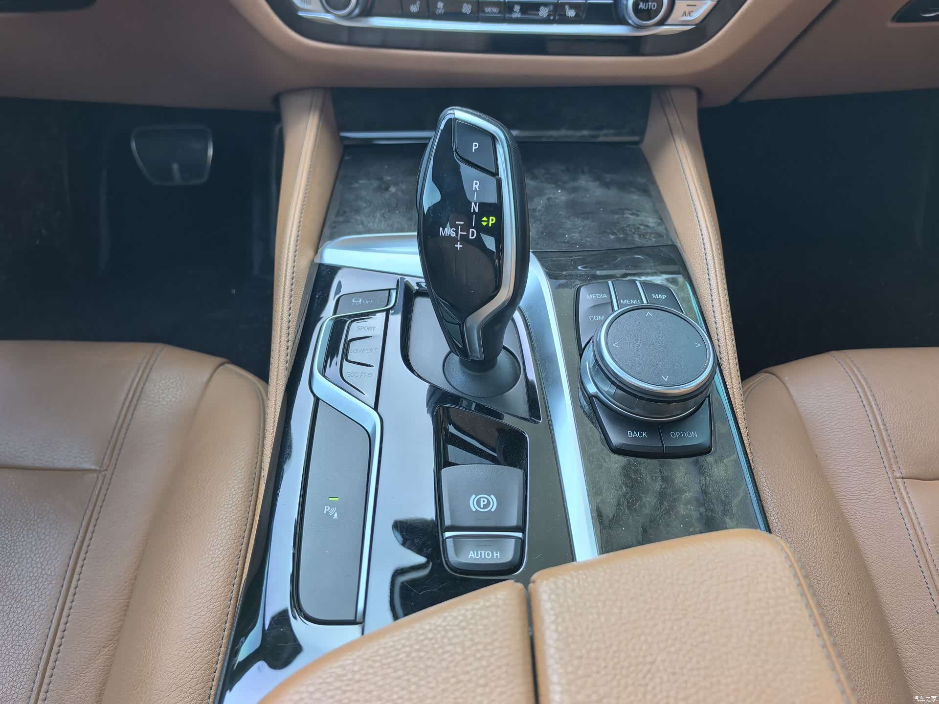 BMW 5 Series, 2018 12