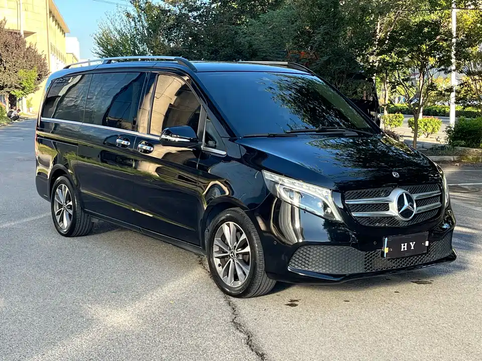 Mercedes-Benz V-class