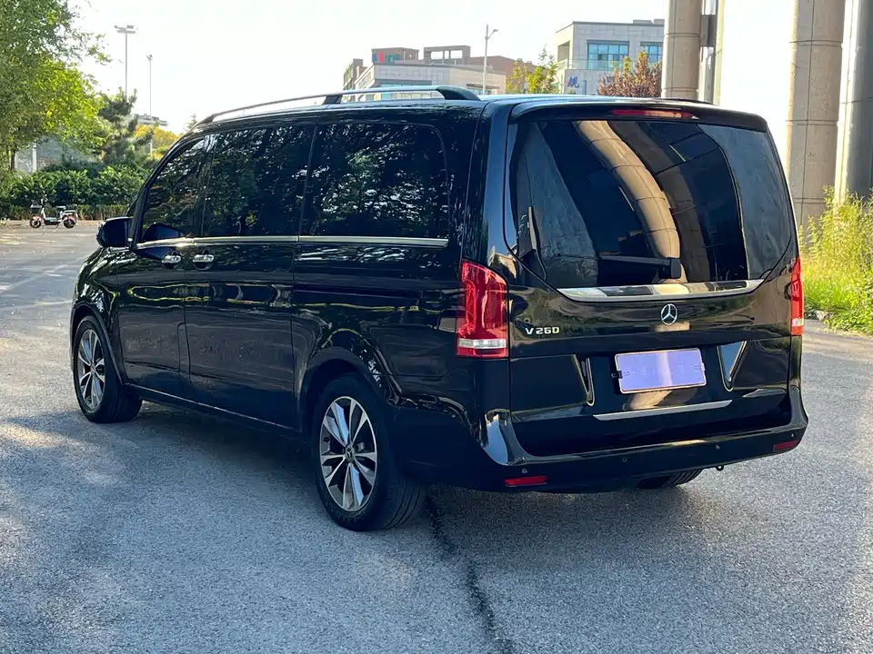 Mercedes-Benz V-class