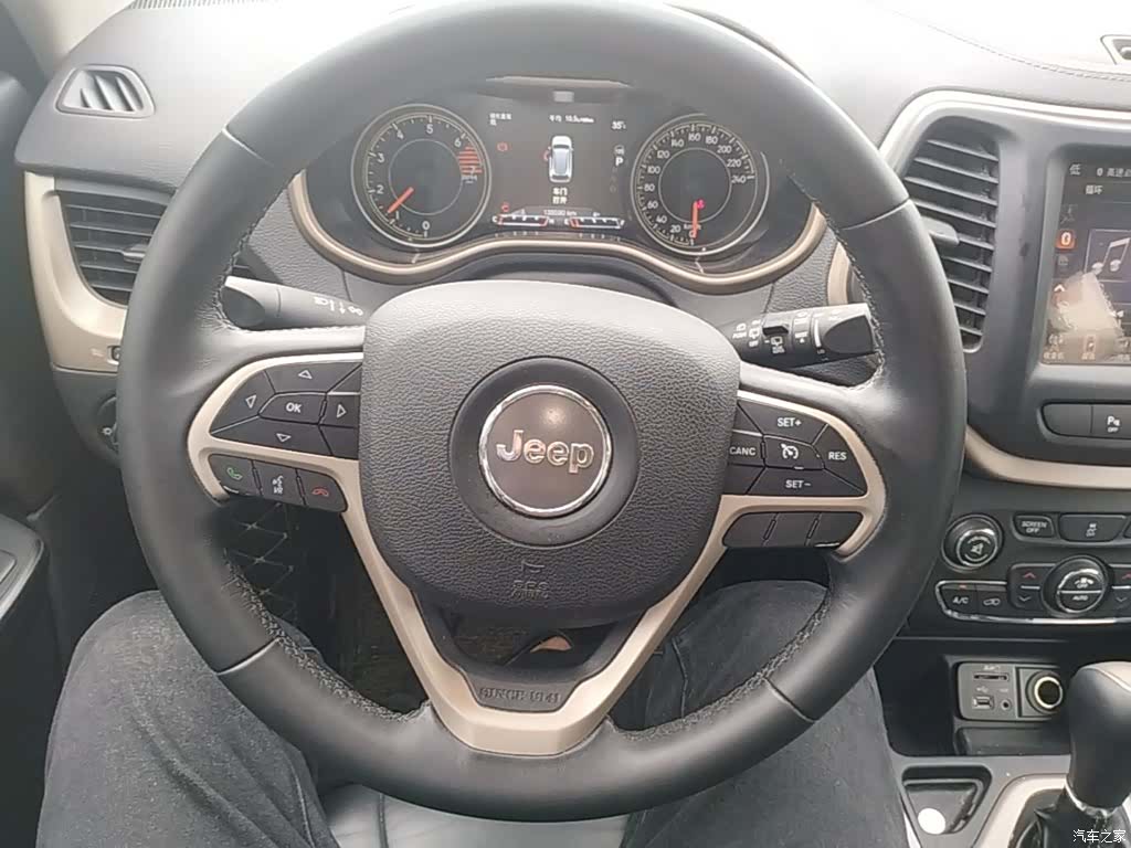 Jeep Cherokee, 2016 7