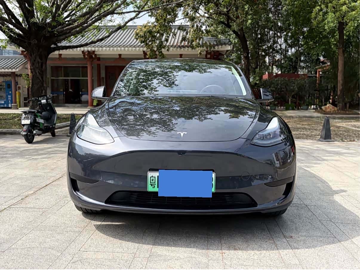 Tesla Model Y, 2024 2