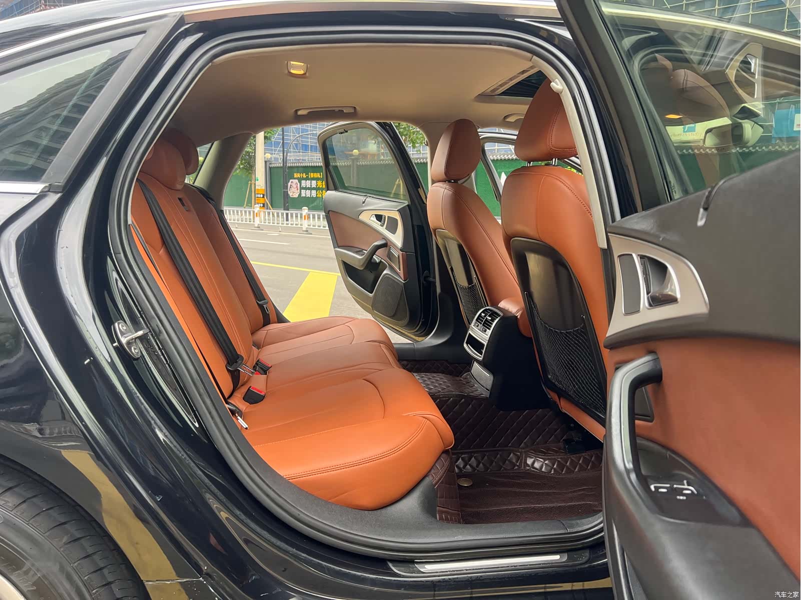 Audi A6L, 2014 13
