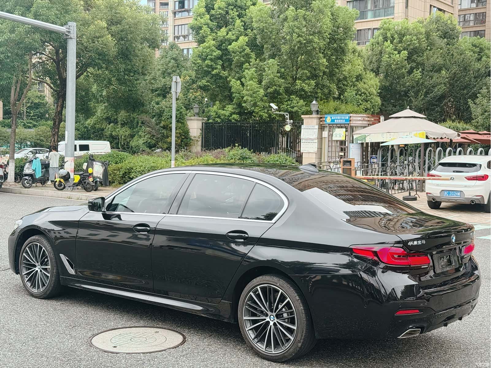 BMW 5 Series, 2023 все фото