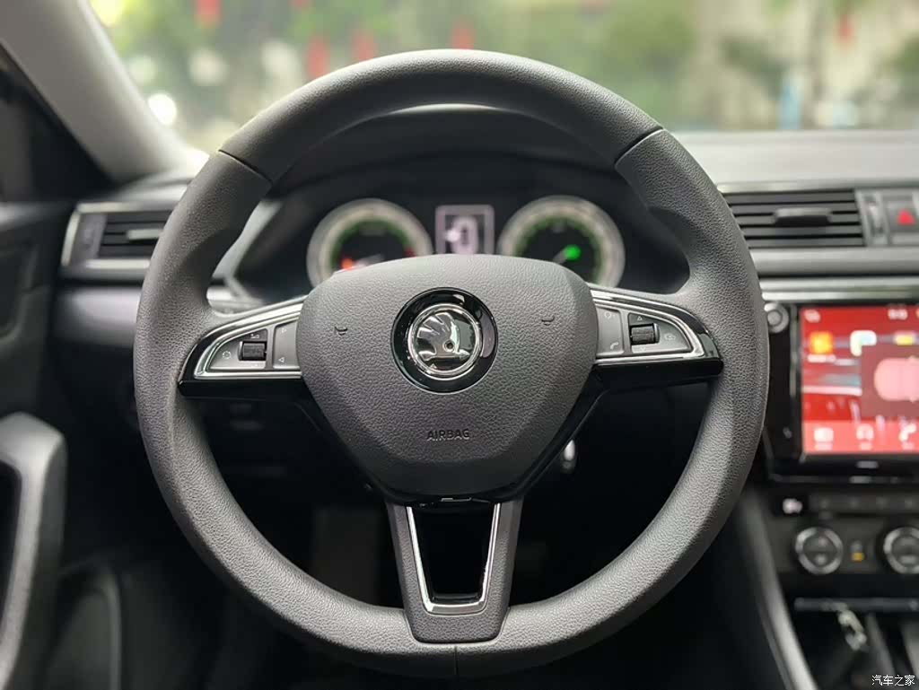 Skoda Superb, 2018 9