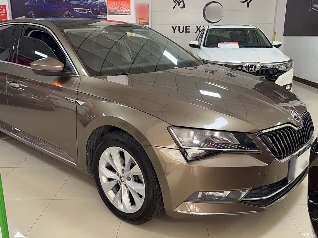 Skoda Superb, 2018 7
