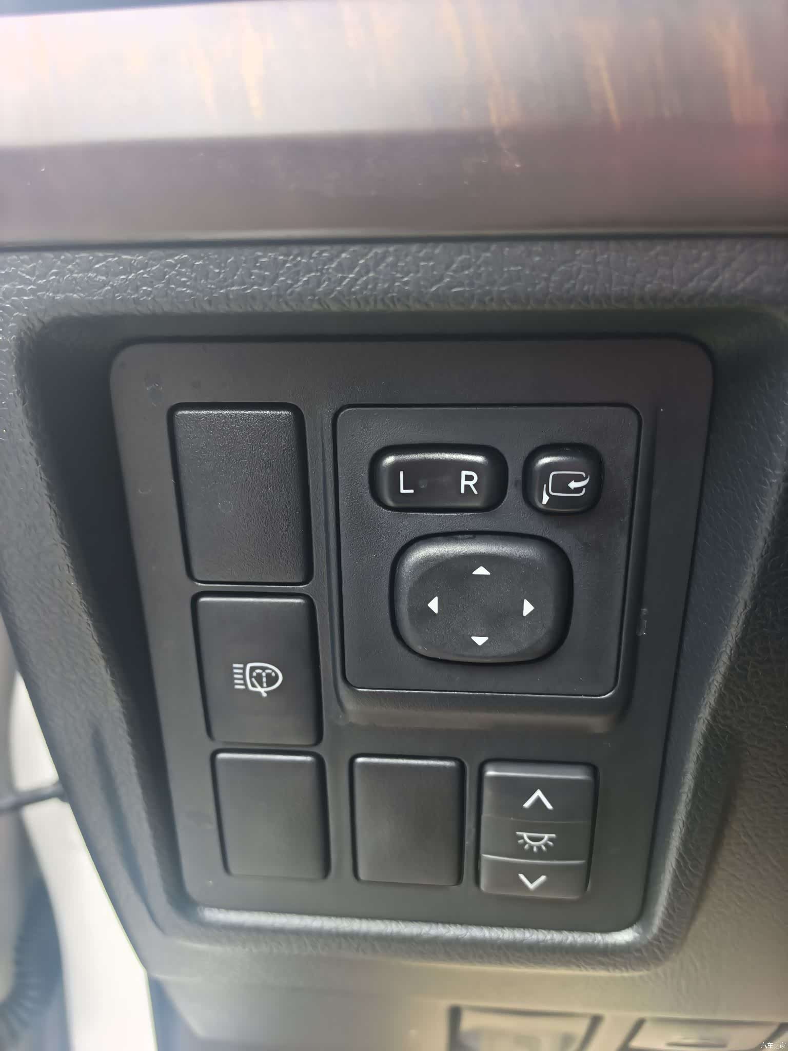Toyota Prado, 2015 8