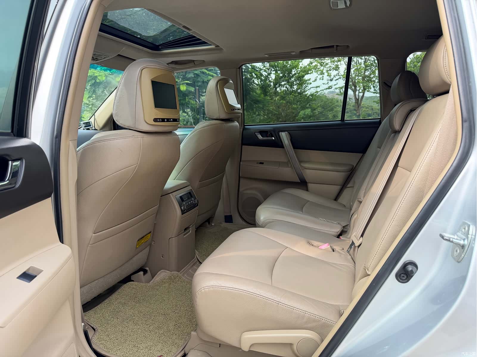 Toyota Highlander, 2010 все фото