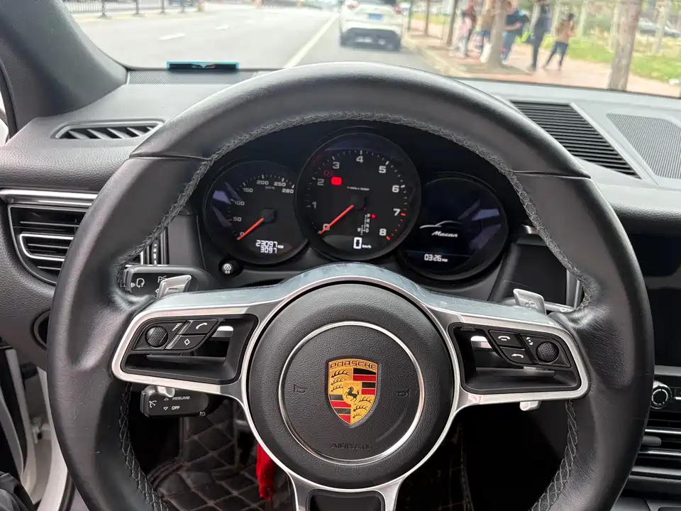 Porsche Macan