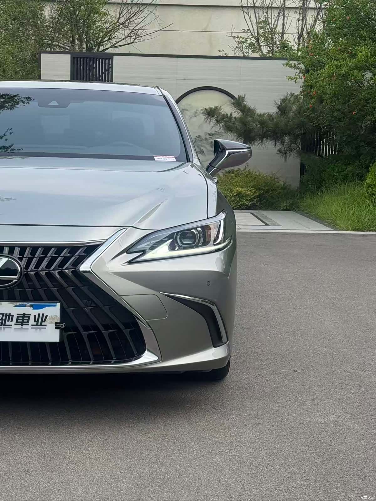 Lexus ES, 2023 3
