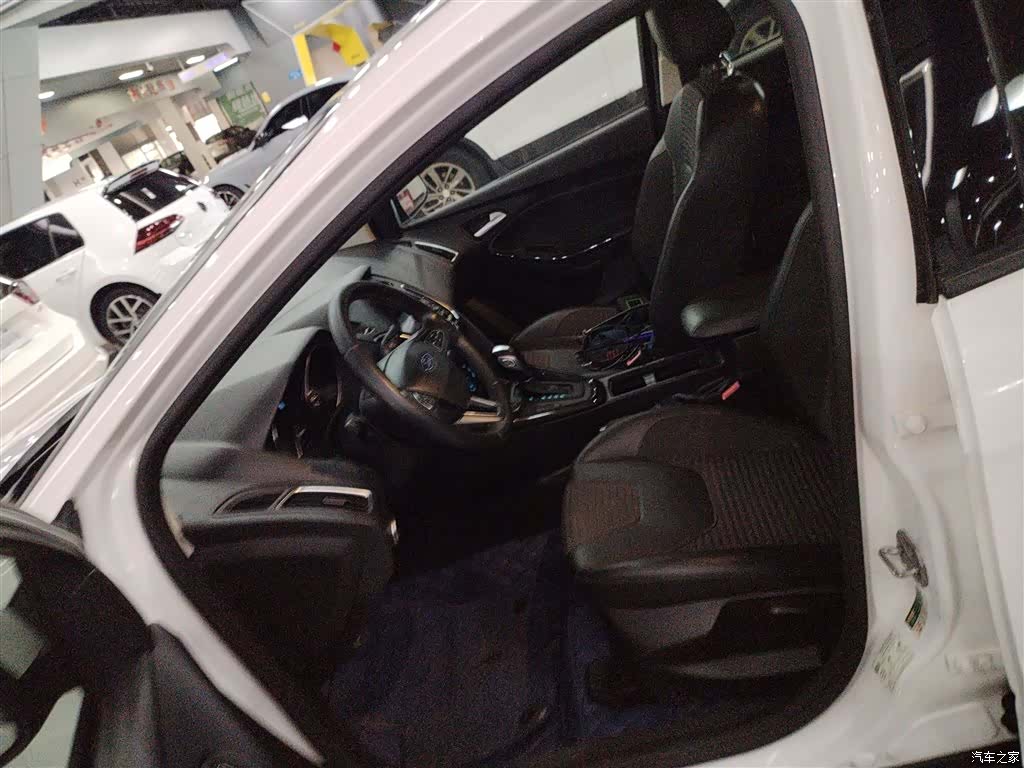 Ford Focus, 2018 11