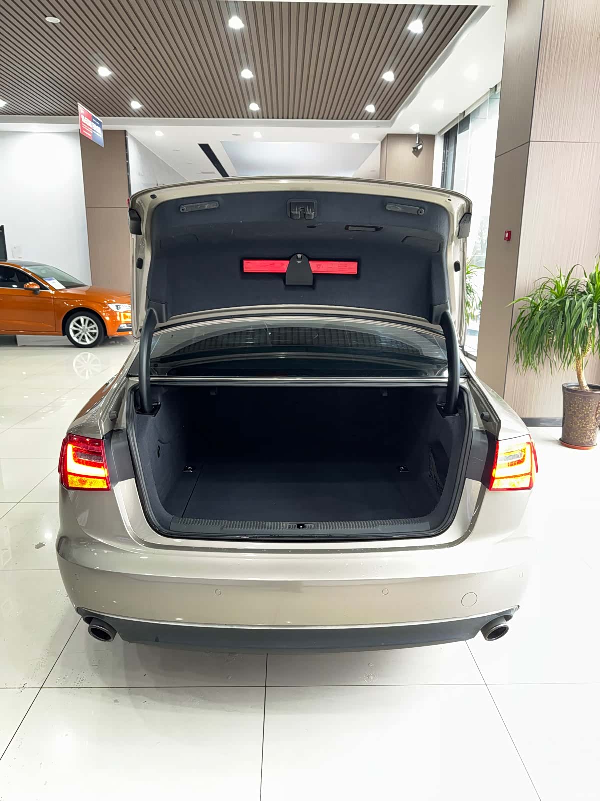 Audi A6L, 2013 6