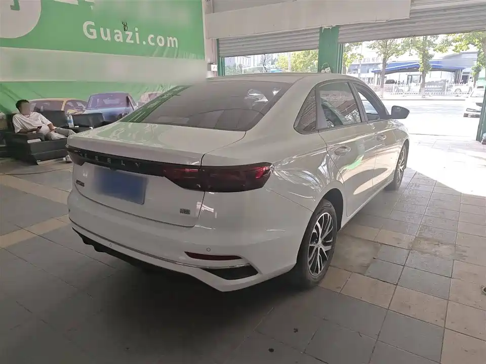 Geely Emgrand