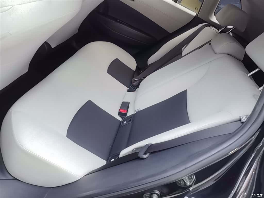 Toyota Frontlander, 2022 17