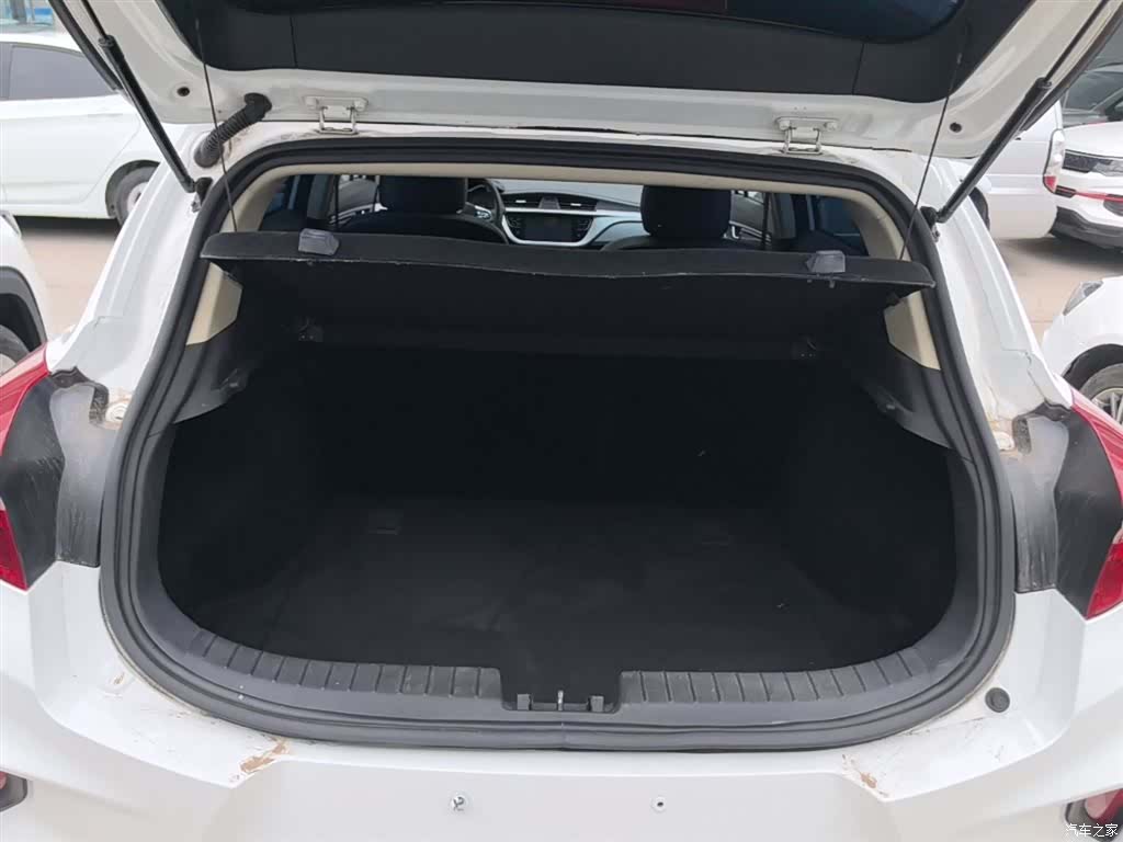 Geely Emgrand, 2019 19