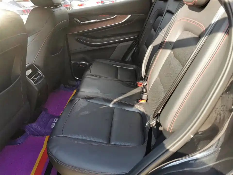 Exeed Chasing the wind