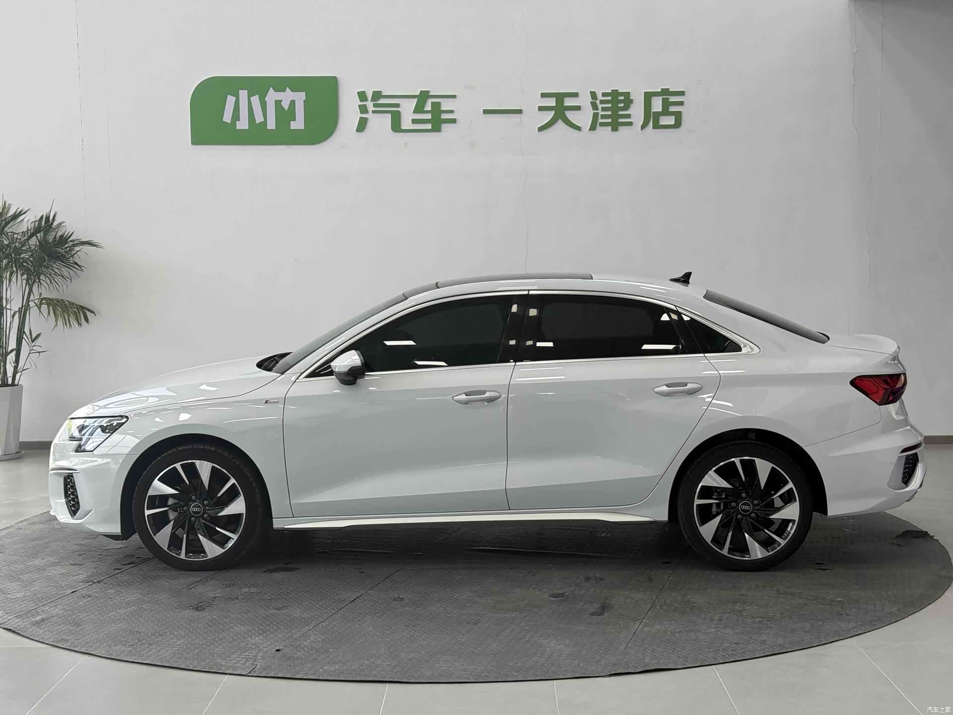 Audi A3, 2022 все фото