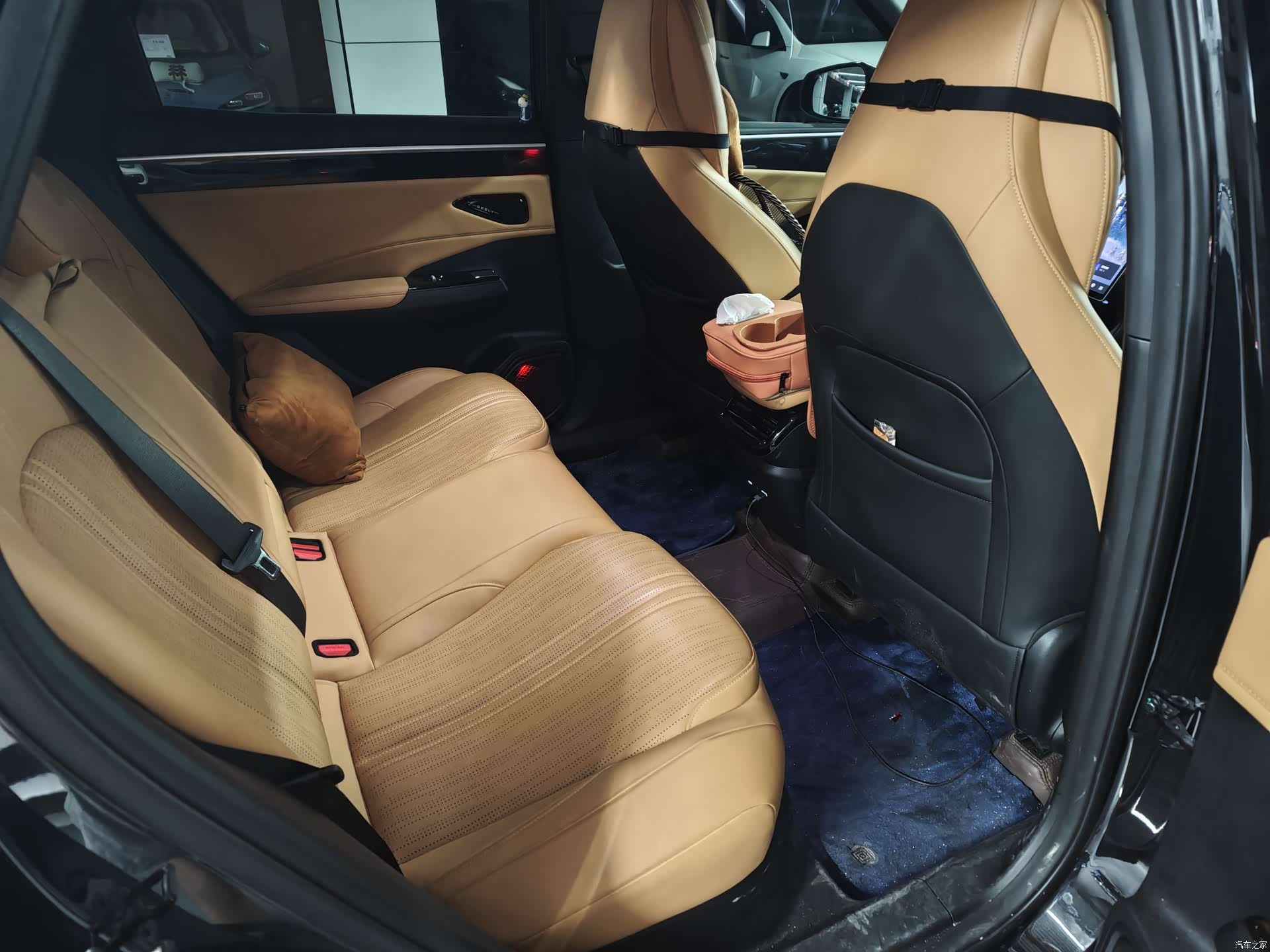 Geely Galaxy L7, 2024 9
