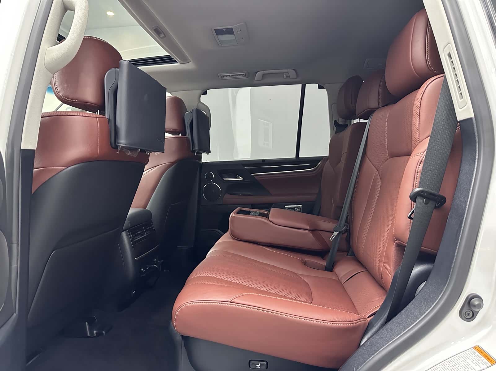 Lexus LX, 2019 10