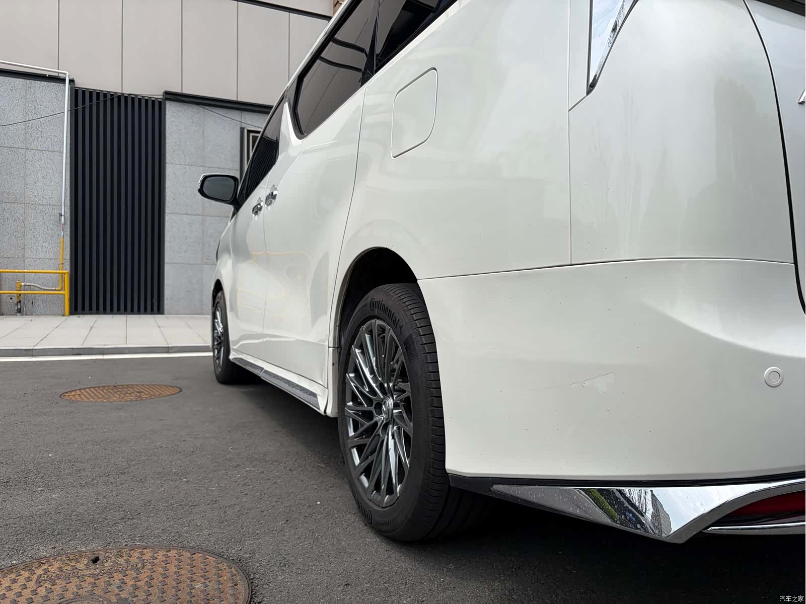 Toyota Alphard, 2018 12
