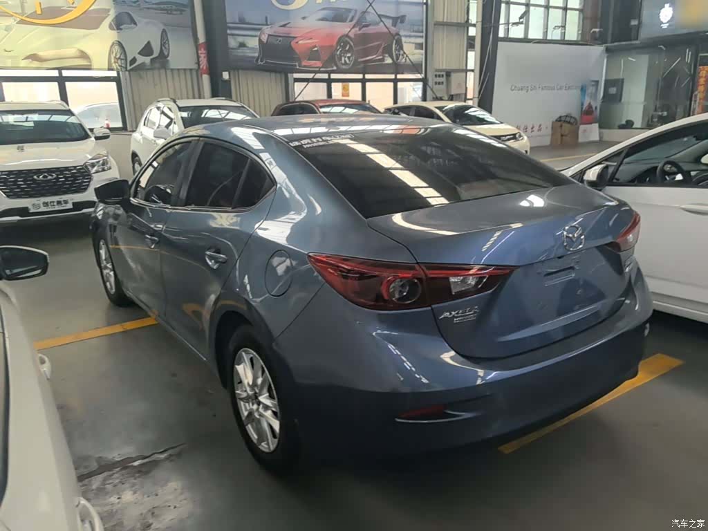 Mazda Mazda3, 2018 все фото