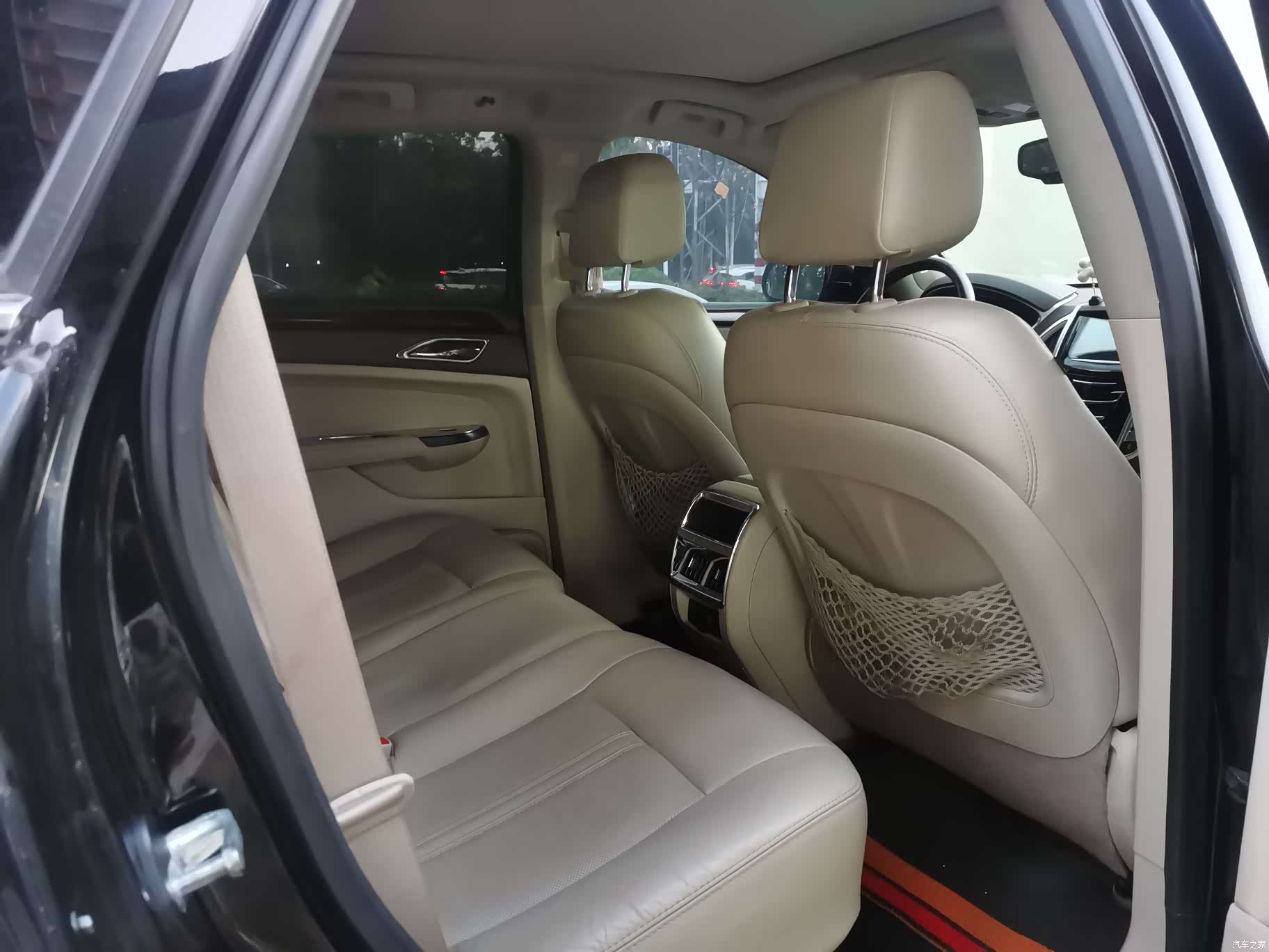 Cadillac SRX, 2016 8