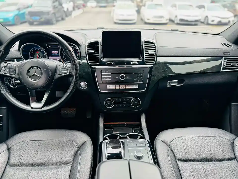 Mercedes-Benz GLS
