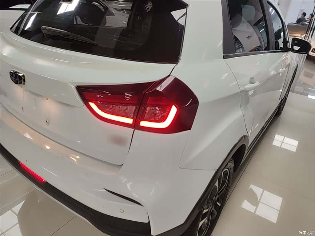 Geely X3, 2020 8