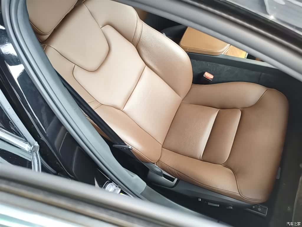 Volvo S90, 2023 25