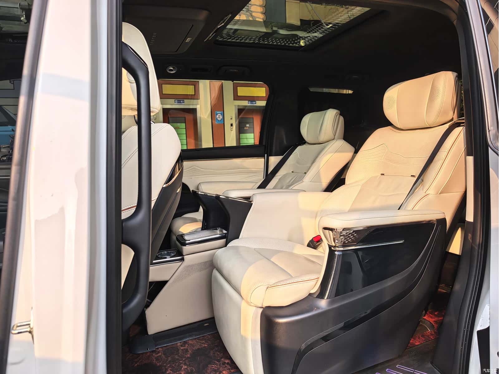 Trumpchi M8, 2022 12