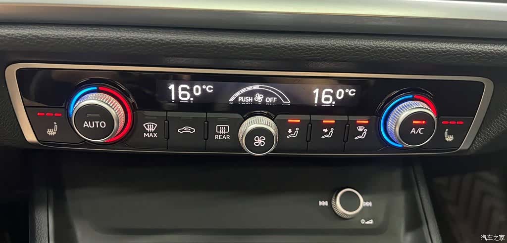 Audi Q3, 2022 13