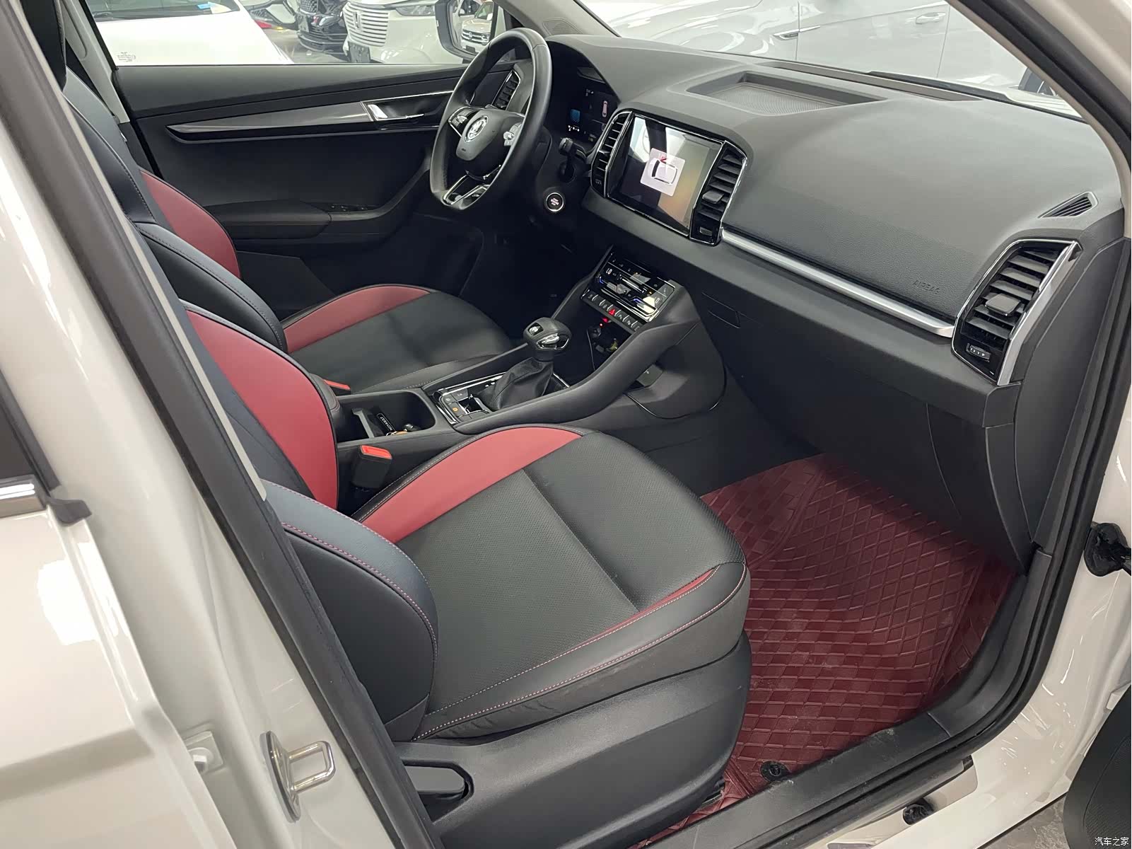 Skoda Karoq, 2022 8