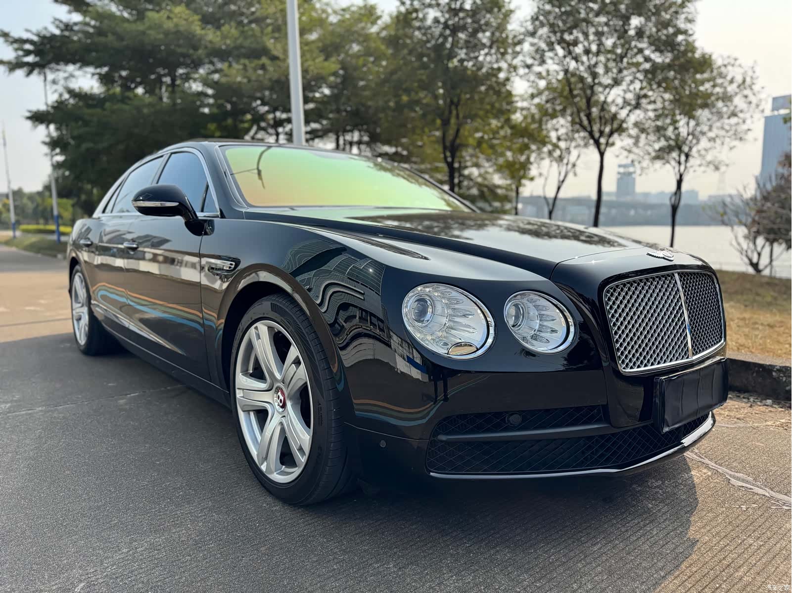 Bentley Flying Spur, 2017 3