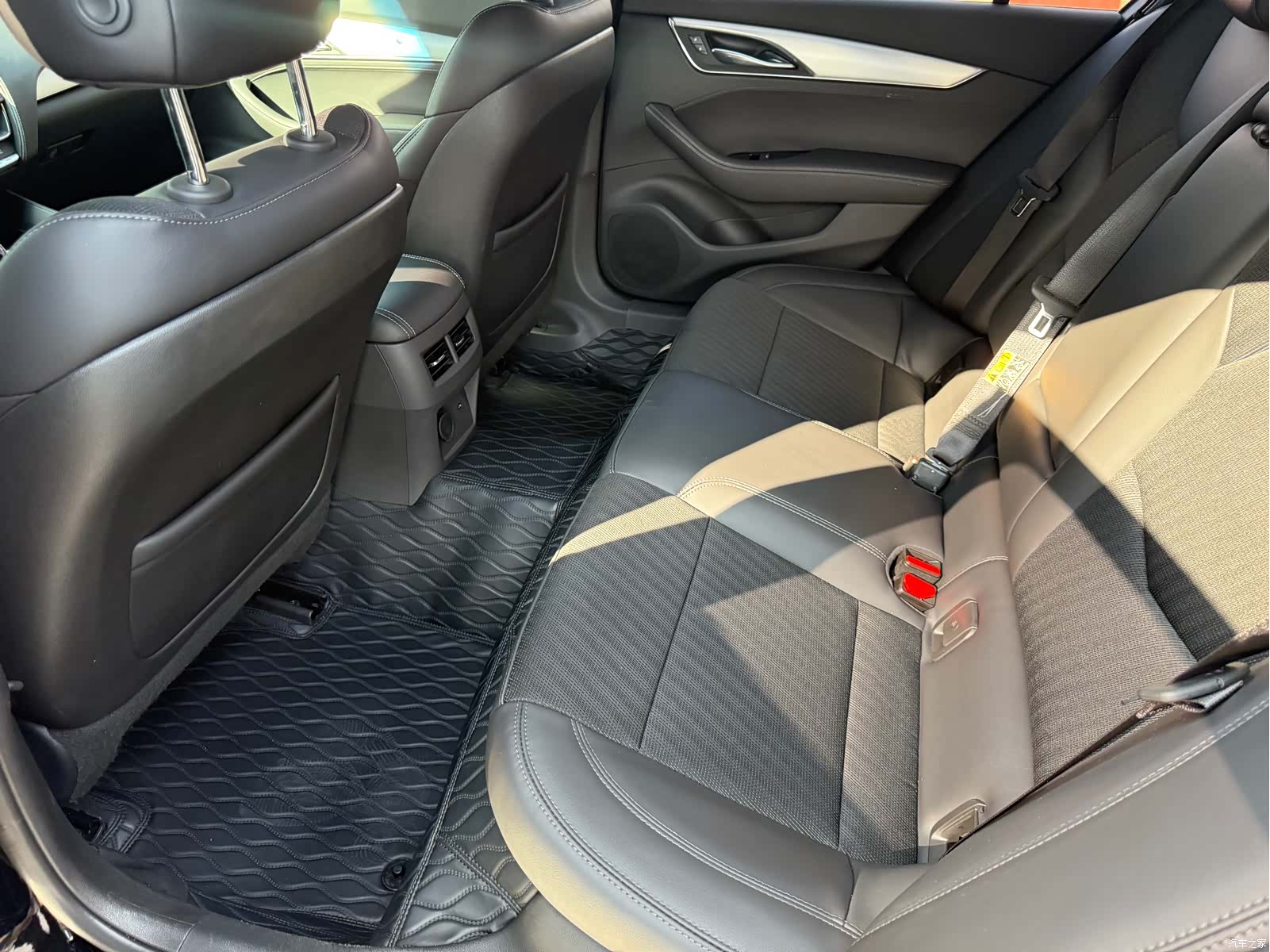 Cadillac CT5, 2022 31